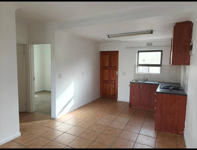 2 BEDROOM TOWNHOUSE FOR SALE IN BARDALE VILLAGE